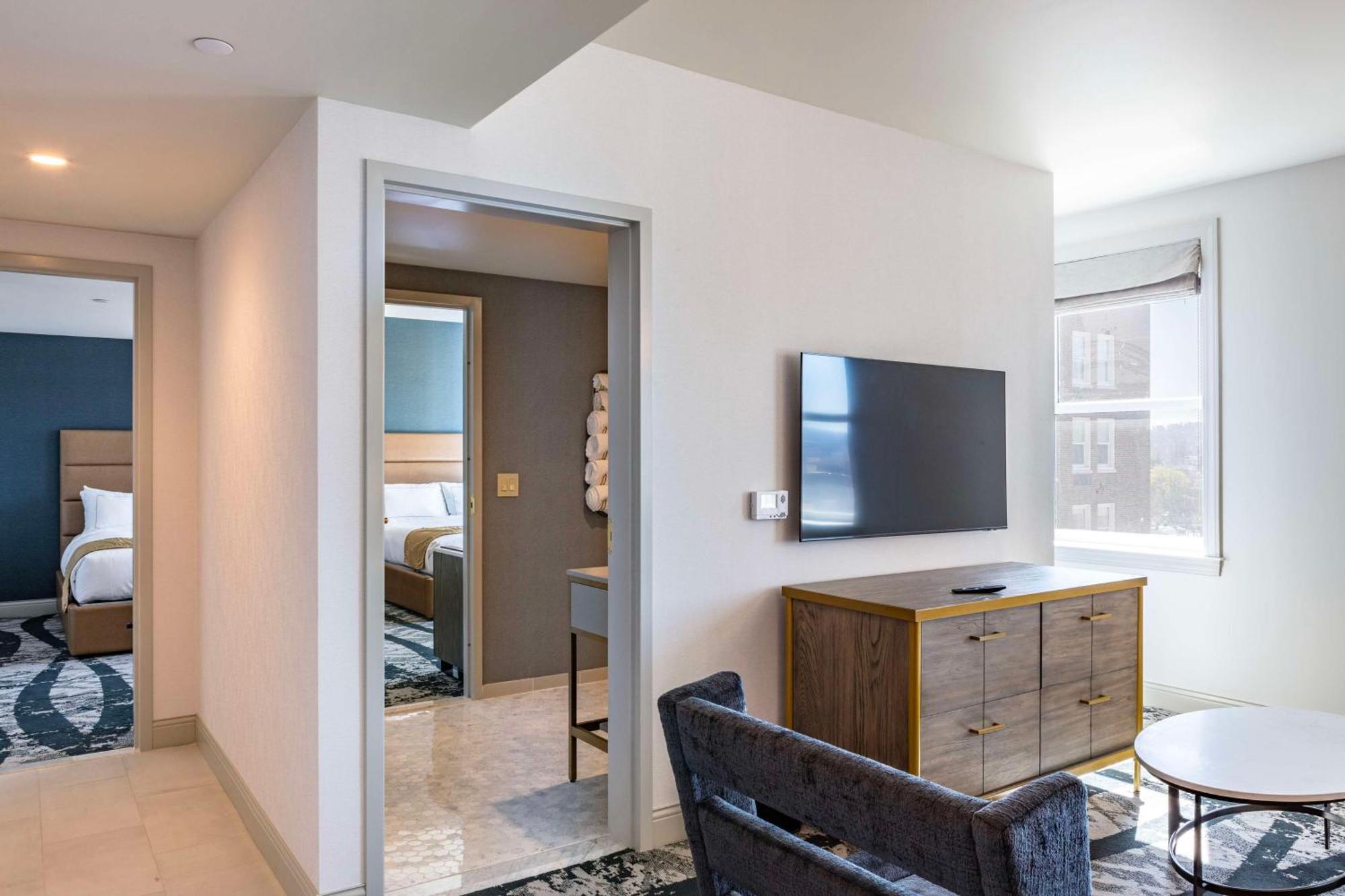 The Yorktowne Hotel, Tapestry Collection By Hilton 4*