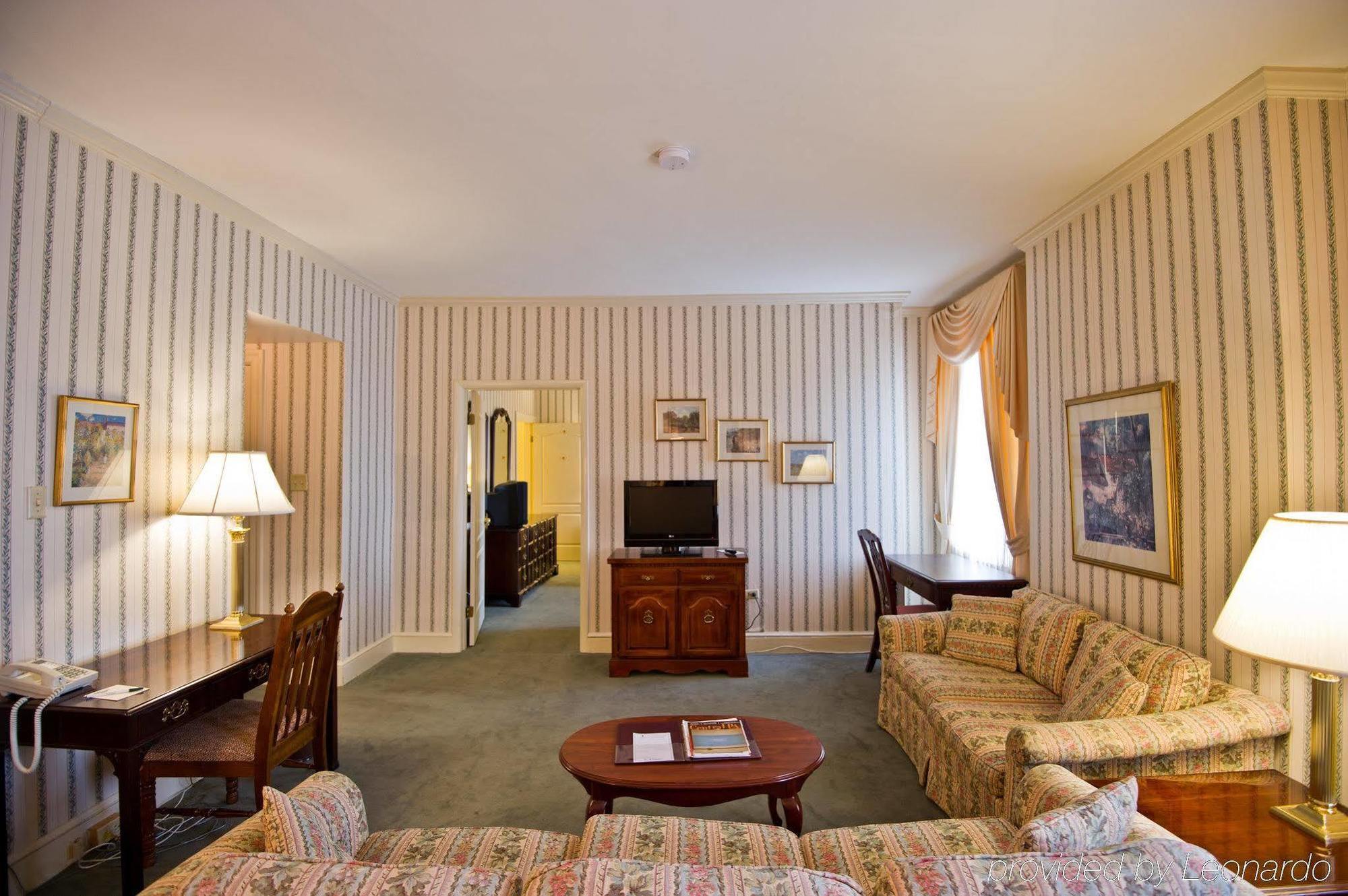 The Yorktowne Hotel, Tapestry Collection By Hilton Hotel York