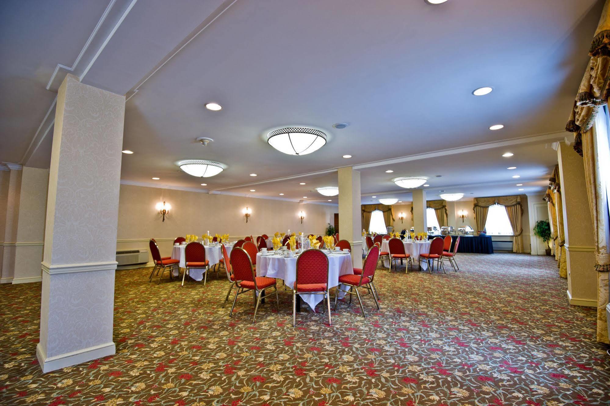 Hotel The Yorktowne Hotel, Tapestry Collection By Hilton 4*